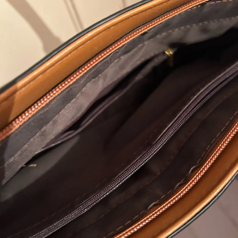 Printed Leather Bag - Picture 4 of 4